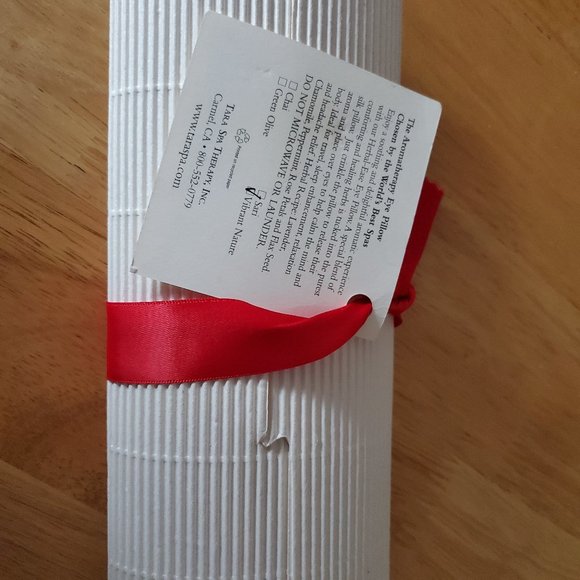 NWOT - Aromatherapy Eye Pillow - Picture 2 of 6